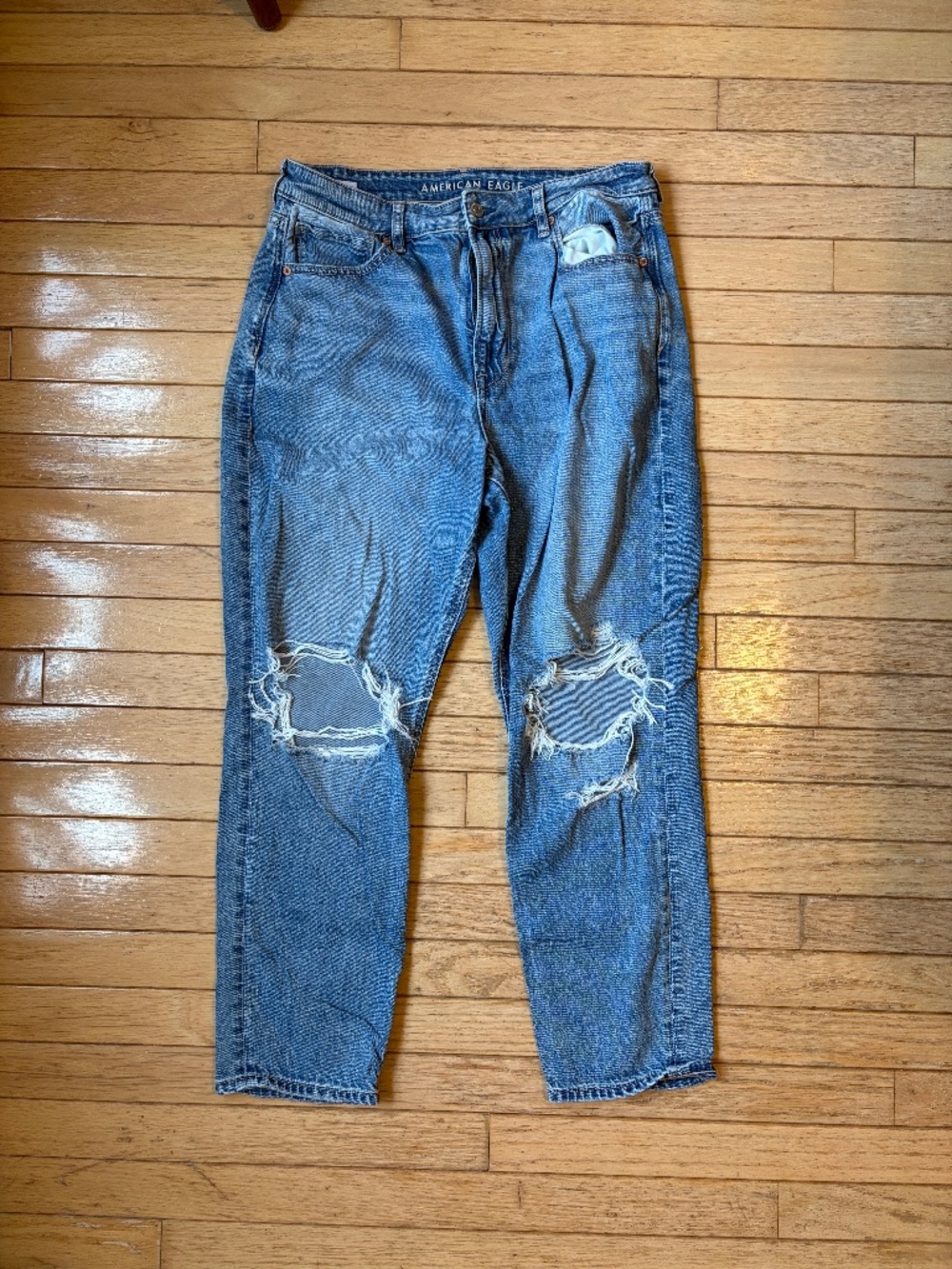 American Eagle Mom Jeans